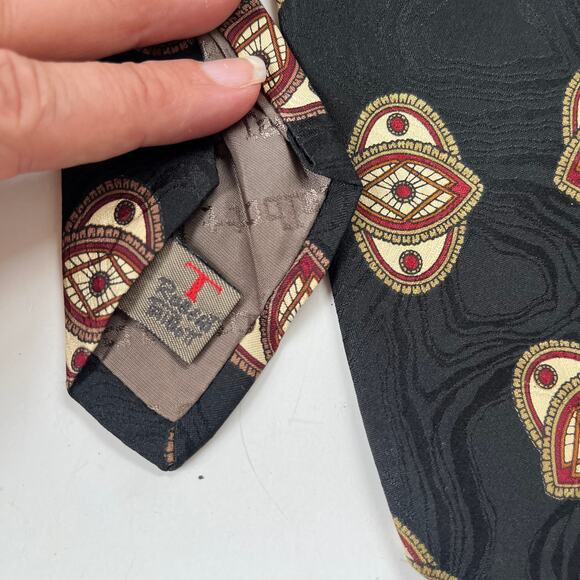 Robert Talbott Studio Silk Tie Hand Sewn Black Red Cream Geometric Rutland's - Picture 8 of 11